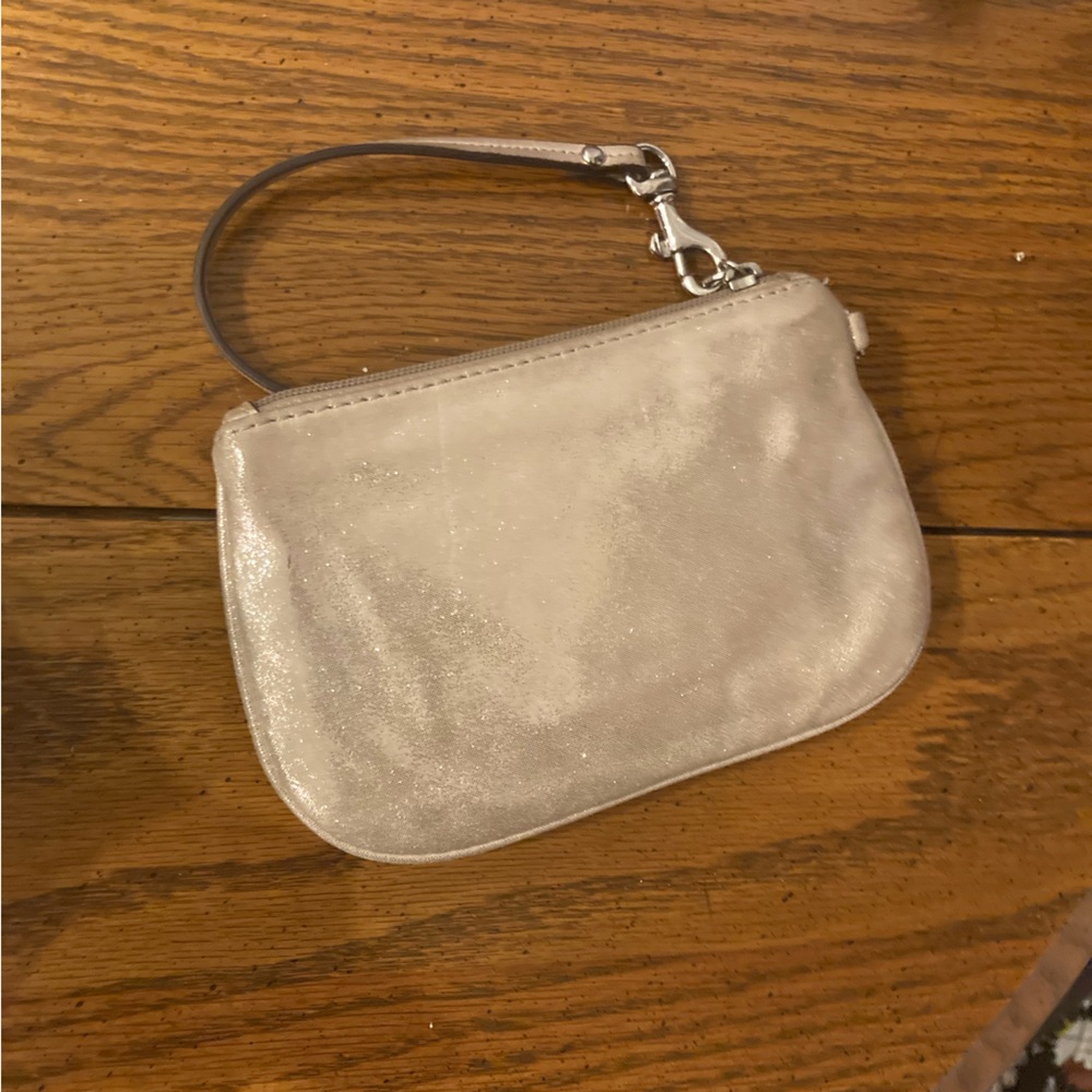 Coach Poppy Wristlet Champagne Metallic - Picture 3 of 11